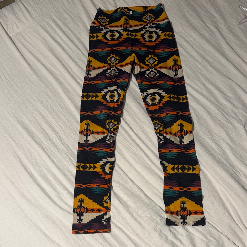 KTOO Geometric/Southwestern Pattern Leggings